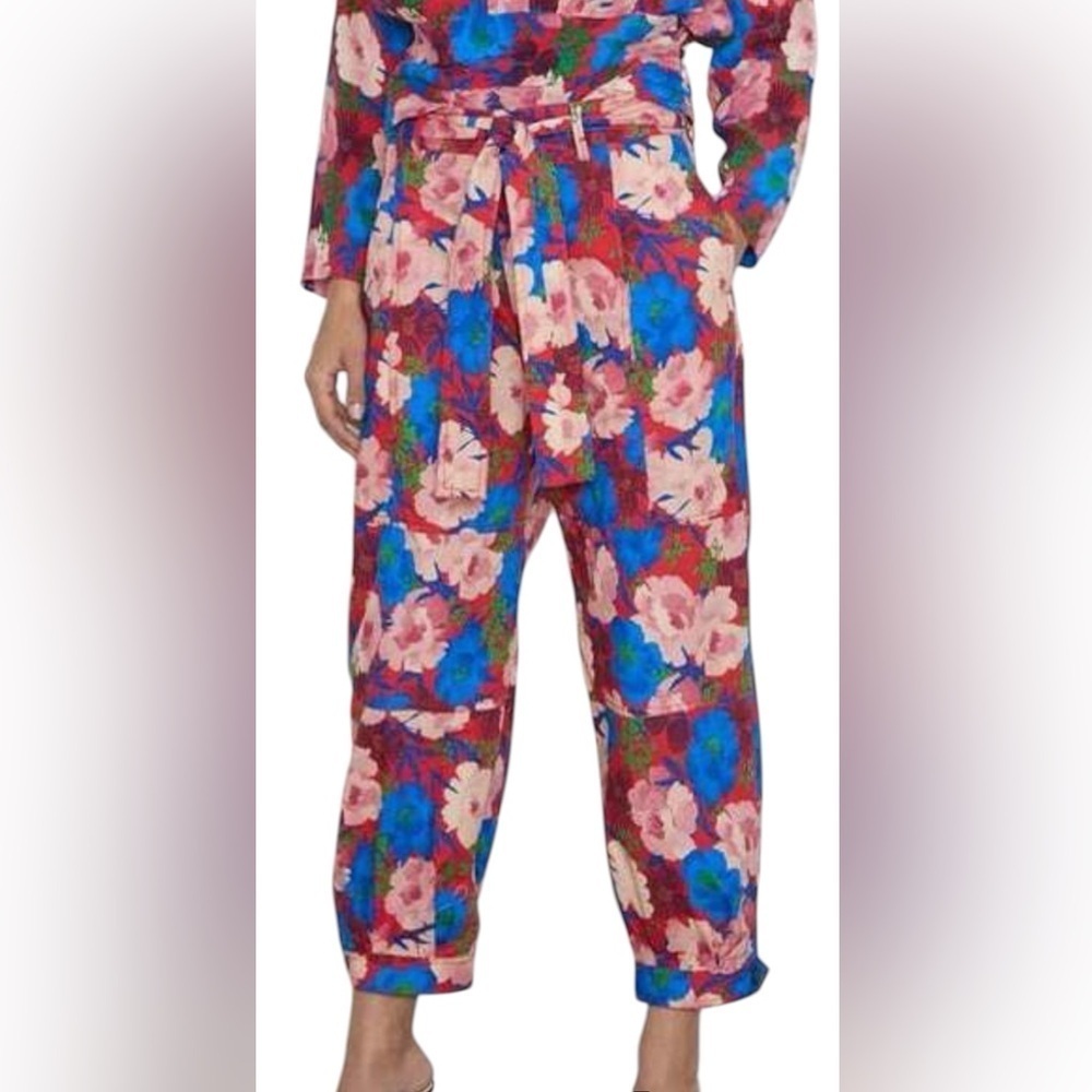 Zara Cotton Baggy Tie Waist Capri Red Blue
Floral Pants SZ Small